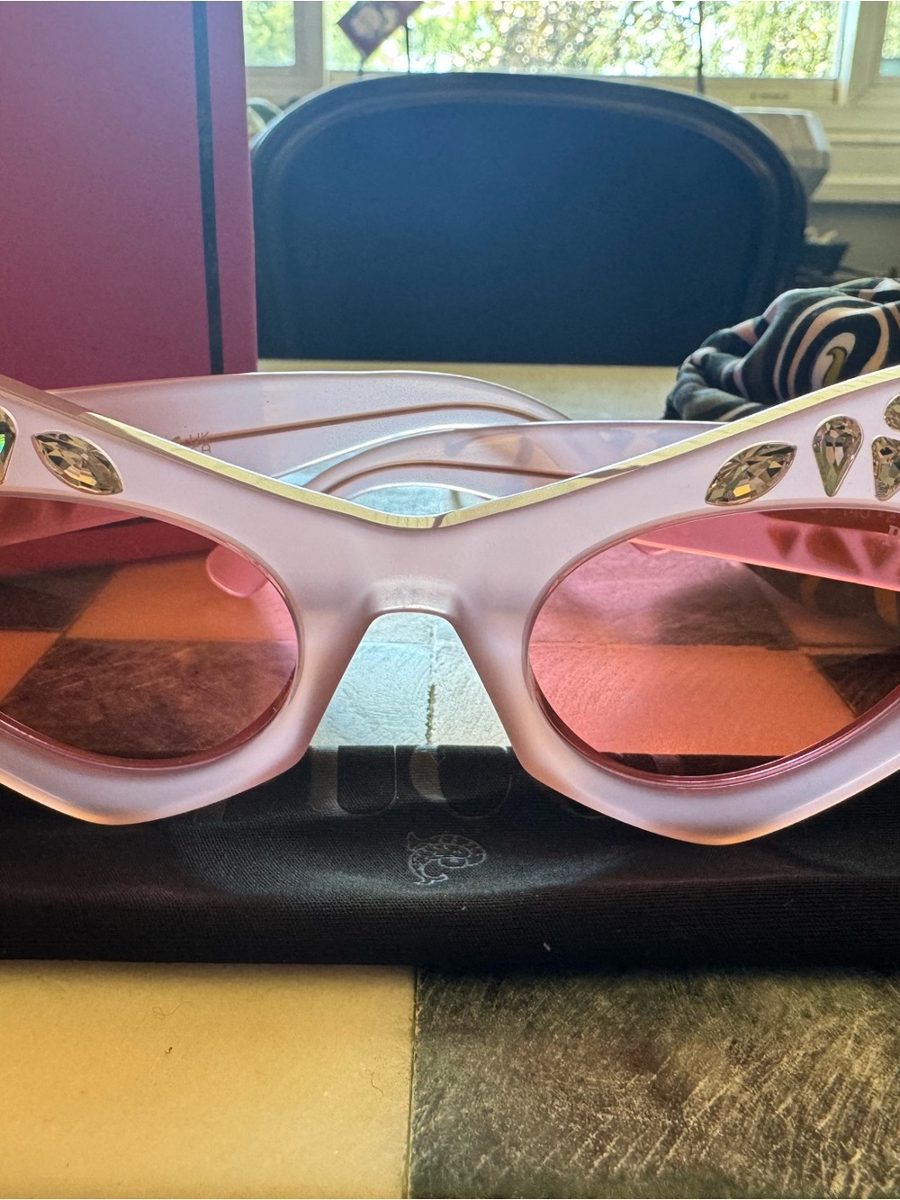 PUCCI Limited Edition Pink Crystal-Embellished Cat Eye Sunglasses New - Picture 3 of 12